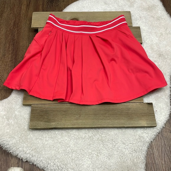 Free People Movement Round Robin Skort Cayenne Red - Picture 2 of 4